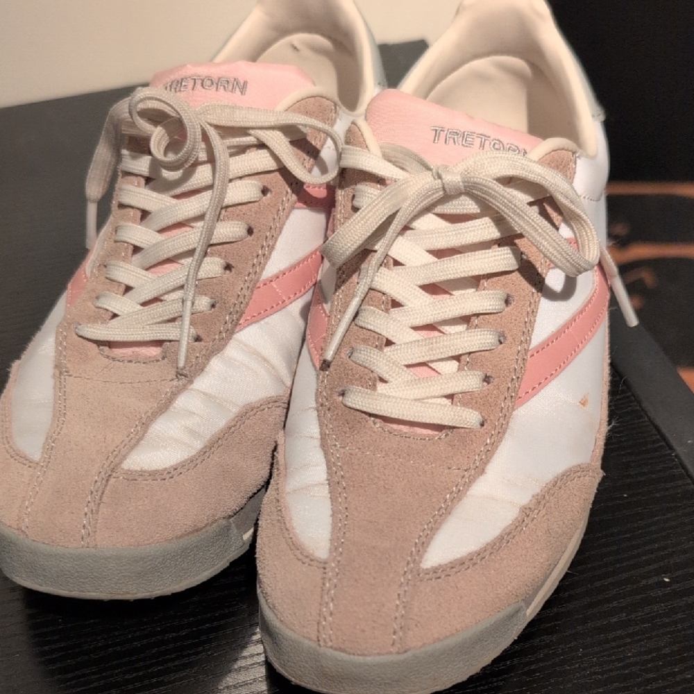 Tretorn Women's Pink and White Sneakers
